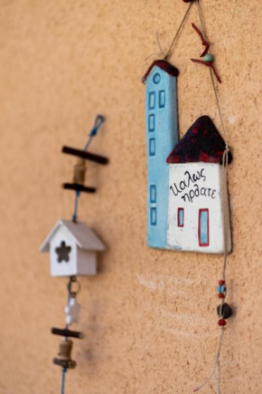 BRIGHT HOUSE